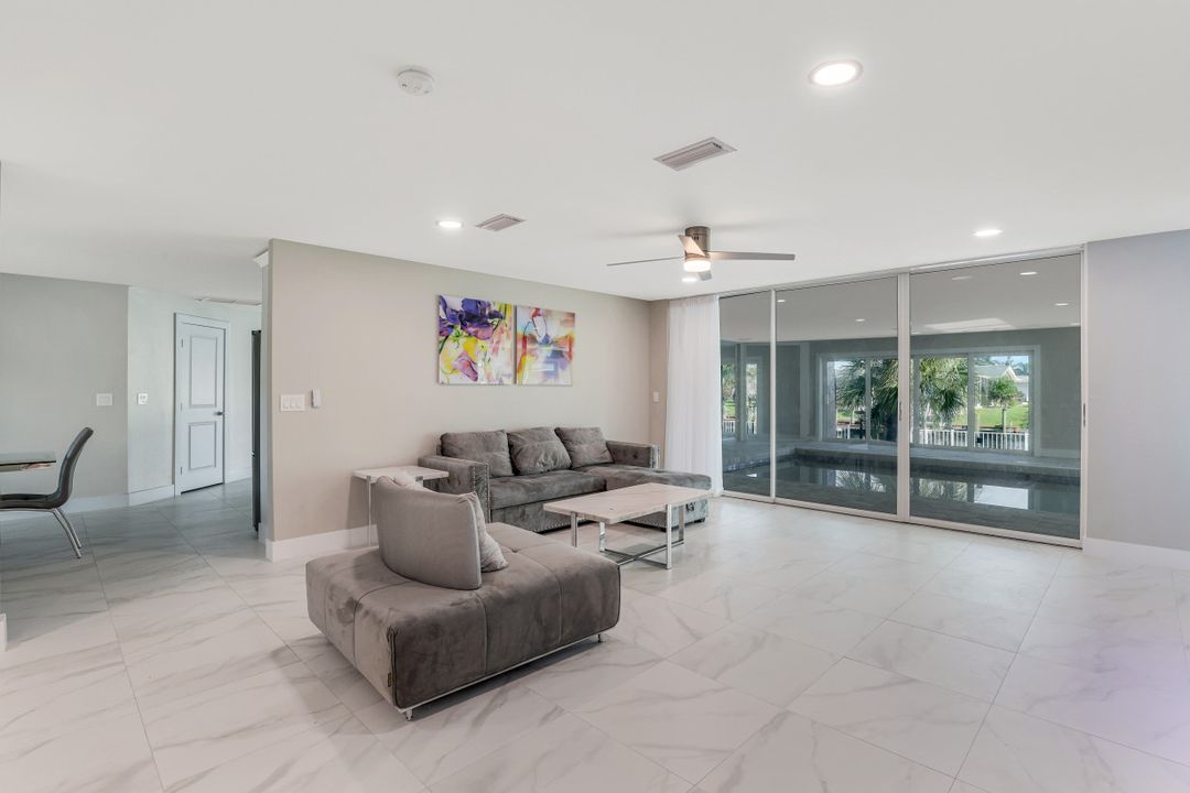 129 SW 54th Terrace, Cape Coral, FL 33914