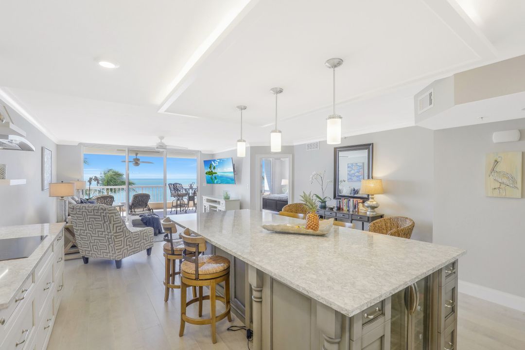 990 Cape Marco Dr #304, Marco Island, FL 34145