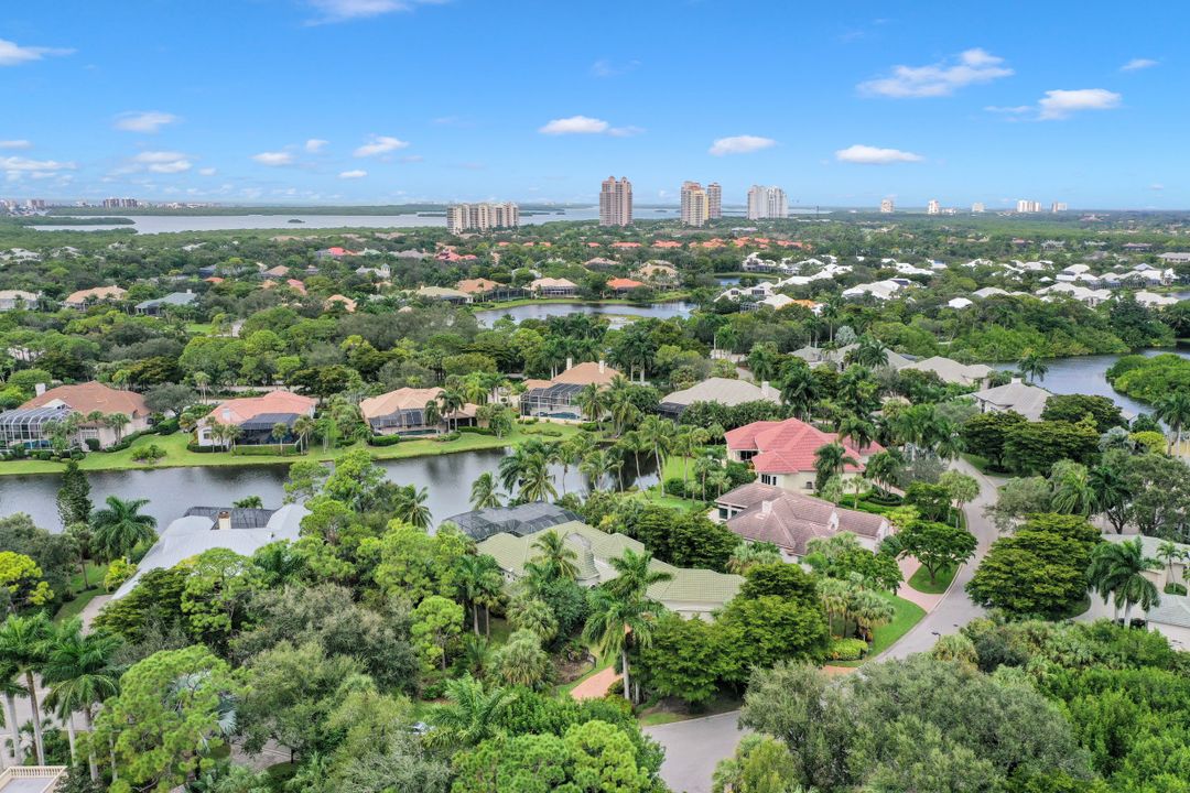 27280 Oak Knoll Dr, Bonita Springs, FL 34134