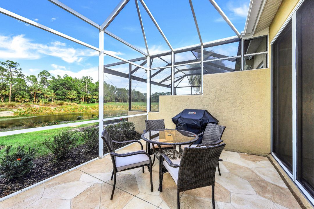 8755 Naples Heritage Dr, Naples, FL 34112