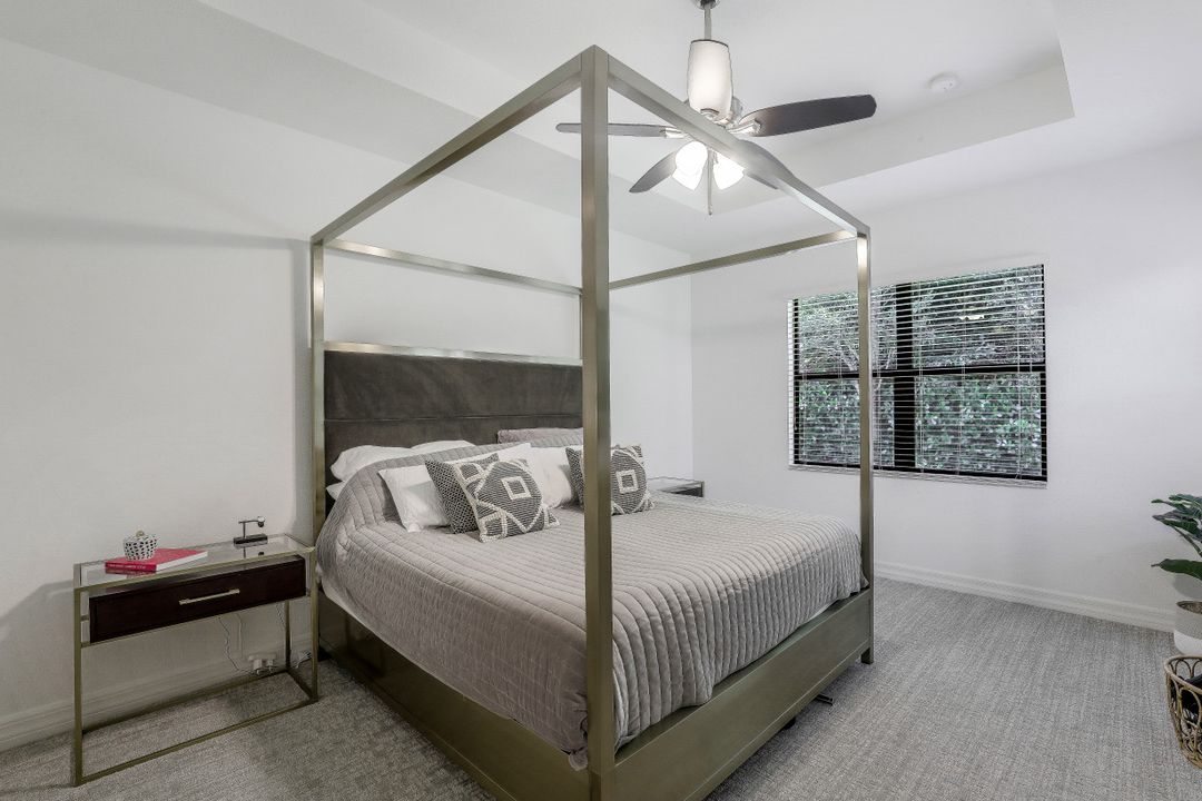 3183 Pacific Dr, Naples, FL 34119