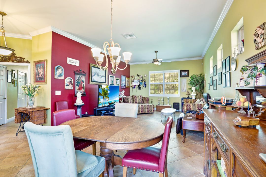 5520 Cheshire Dr, Fort Myers, FL 33912