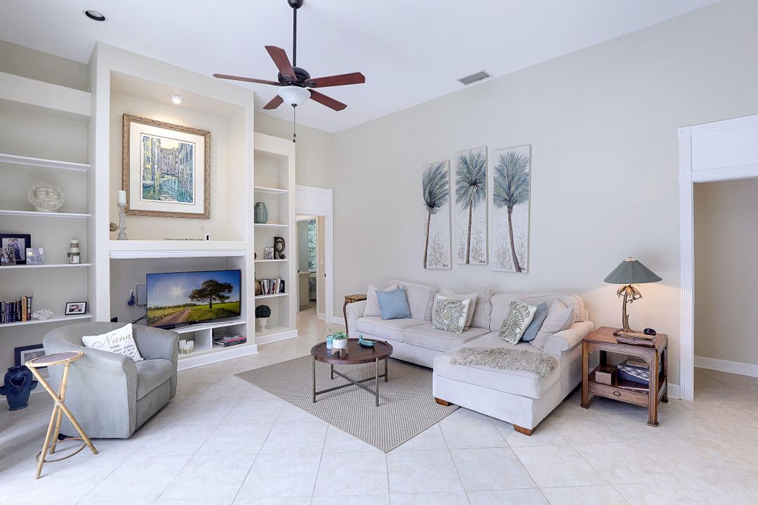 5910 Sonoma Ct, Naples, FL 34119