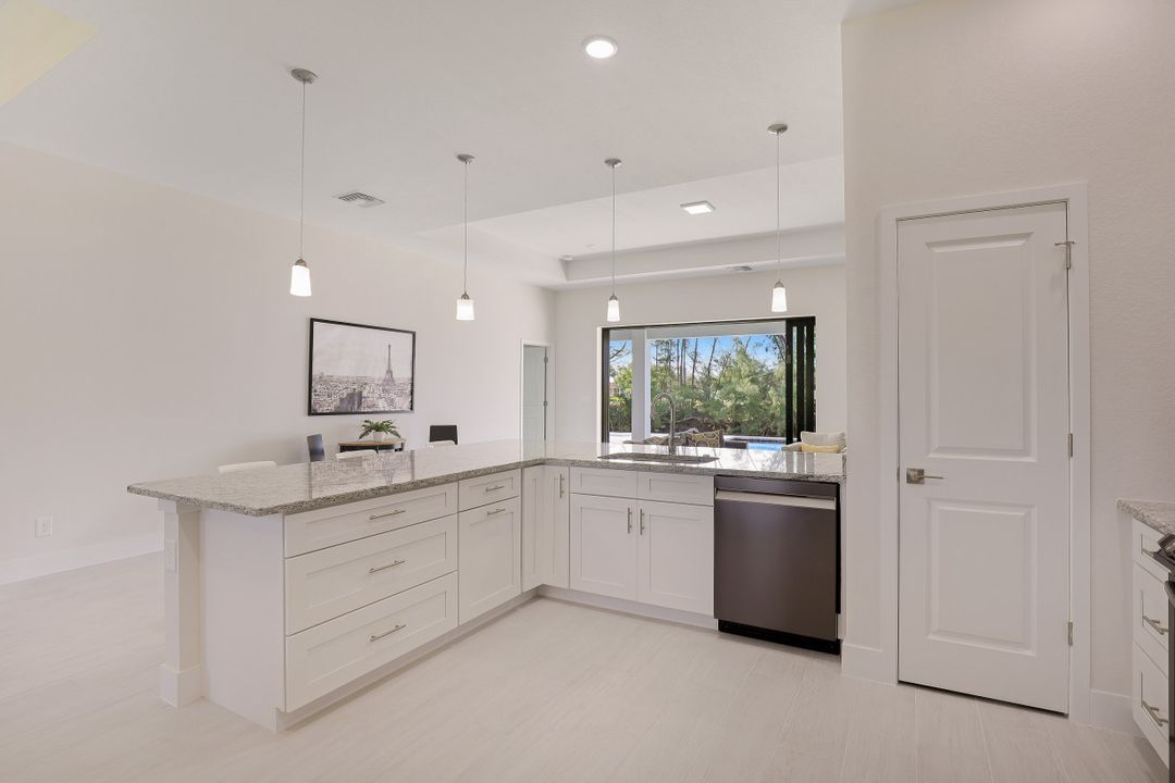 1524 SW 28th St, Cape Coral, FL 33914