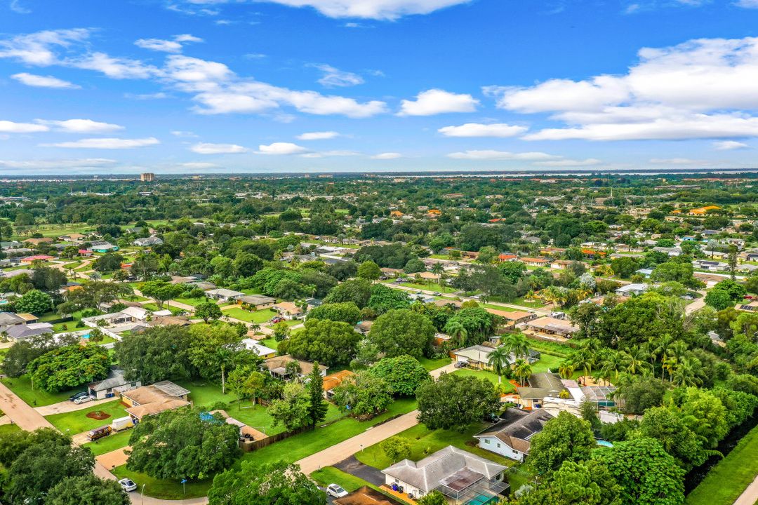 1698 S Flossmoor Rd, Fort Myers, FL 33919