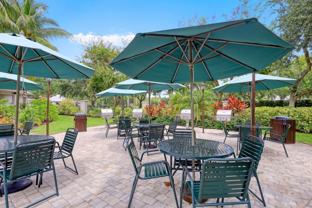 7905 Mahogany Run Ln #1322, Naples, FL 34113