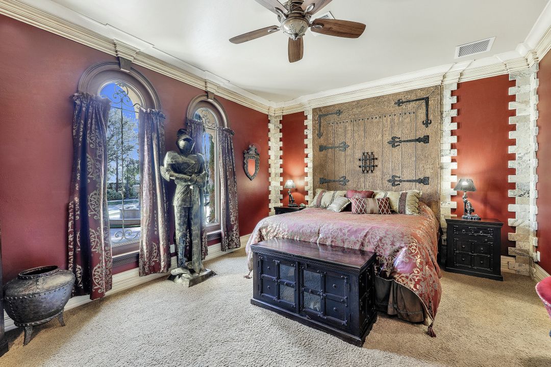 6411 Highcroft Dr, Naples, FL 34119