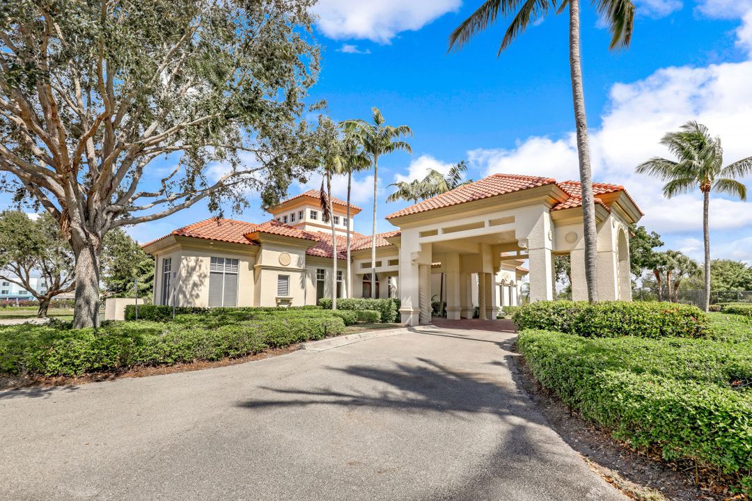 1017 Blue Hill Creek Dr, Marco Island, FL 34145