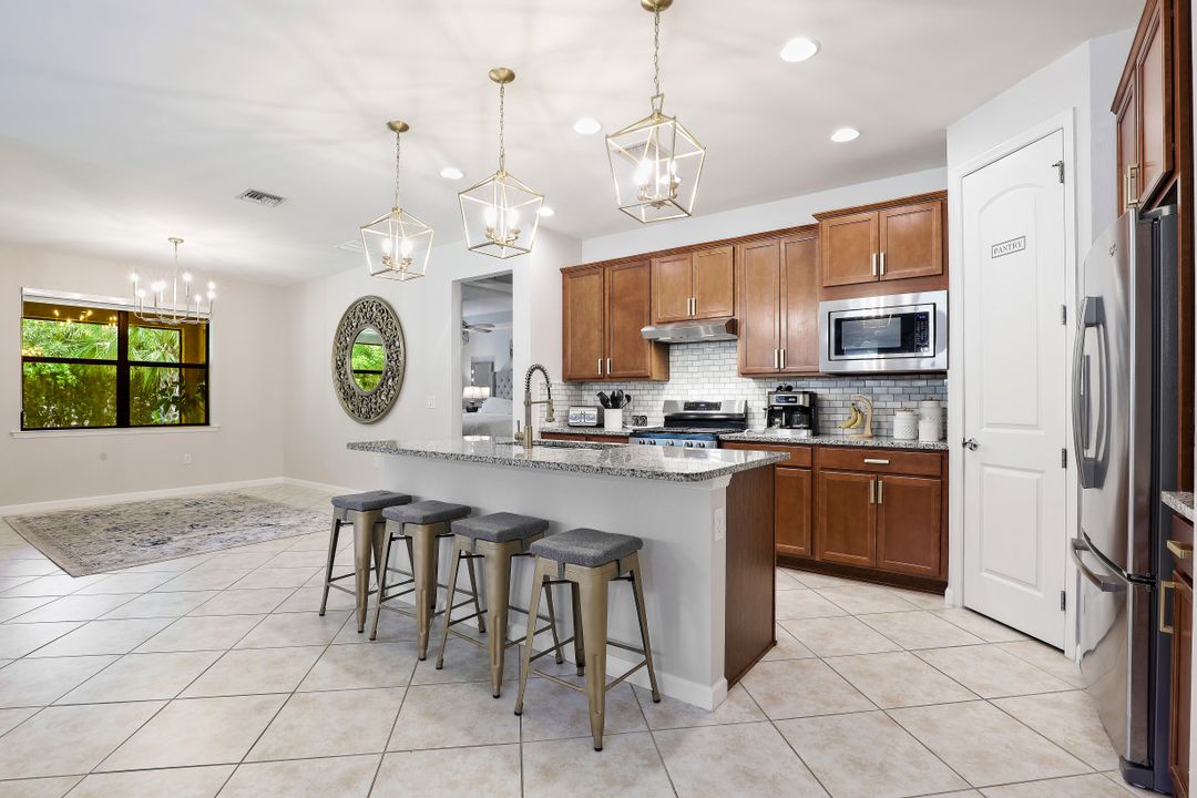 6608 Ensor Ct, Fort Myers, FL 33966