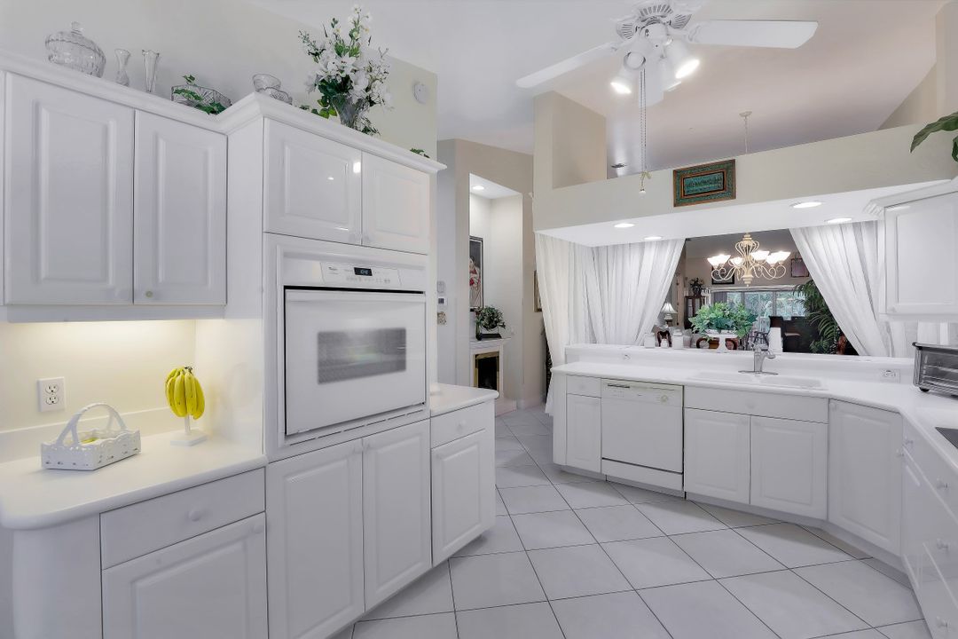 2345 Hidden Lake Dr #4102, Naples, FL 34112