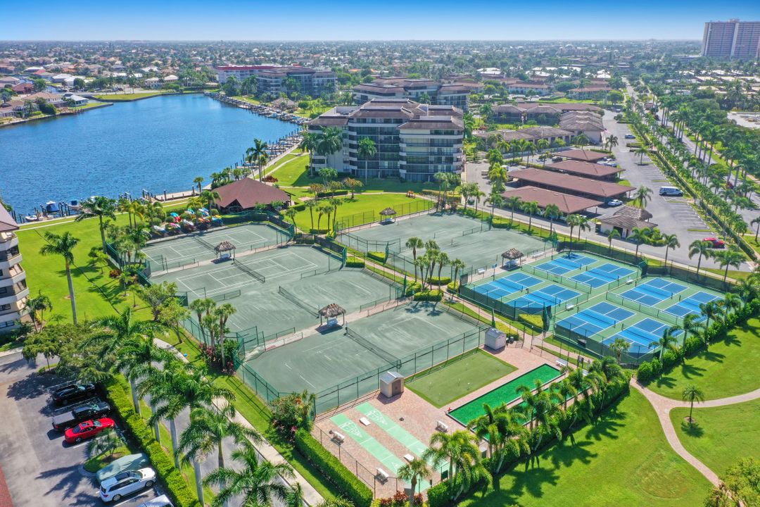 380 Seaview Ct #710, Marco Island, FL 34145