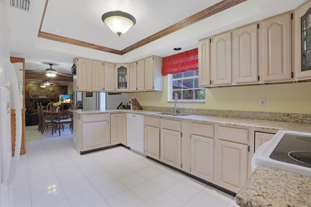 19930 Burgundy Farms Rd, Estero, FL 33928