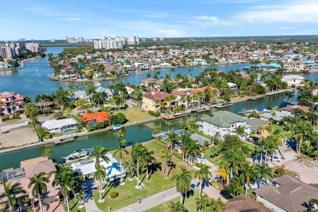 141 Channel Dr, Naples, FL 34108