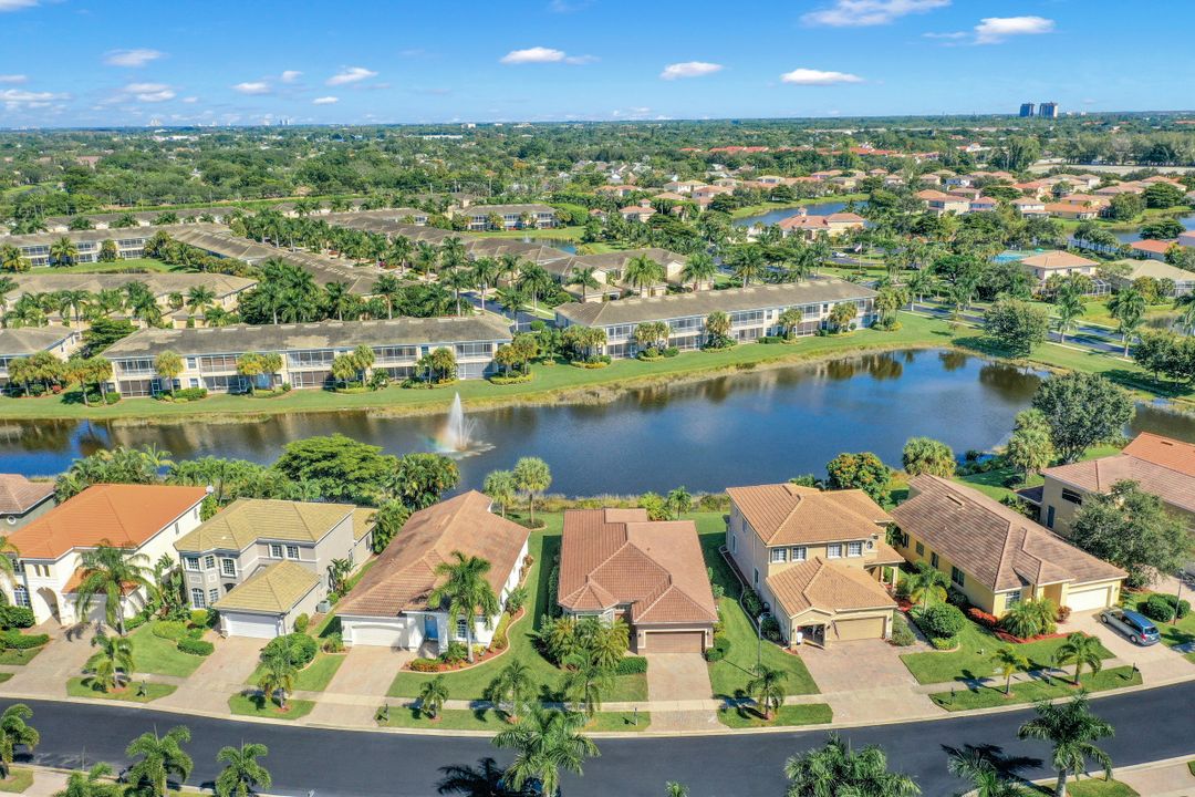 9290 Paseo De Valencia St, Fort Myers, FL 33908