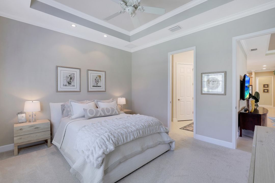 9169 Isla Bella Cir, Bonita Springs, FL 34135