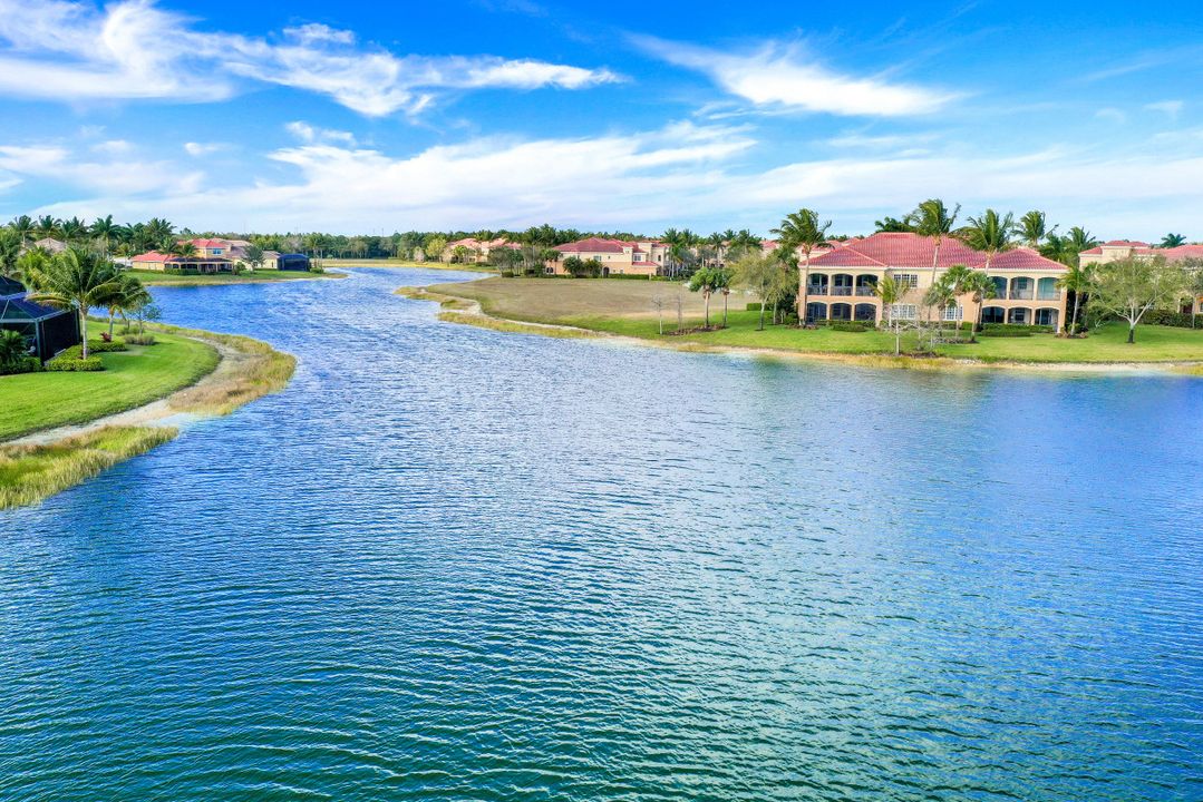 9524 Mussorie Ct, Naples, FL 34114