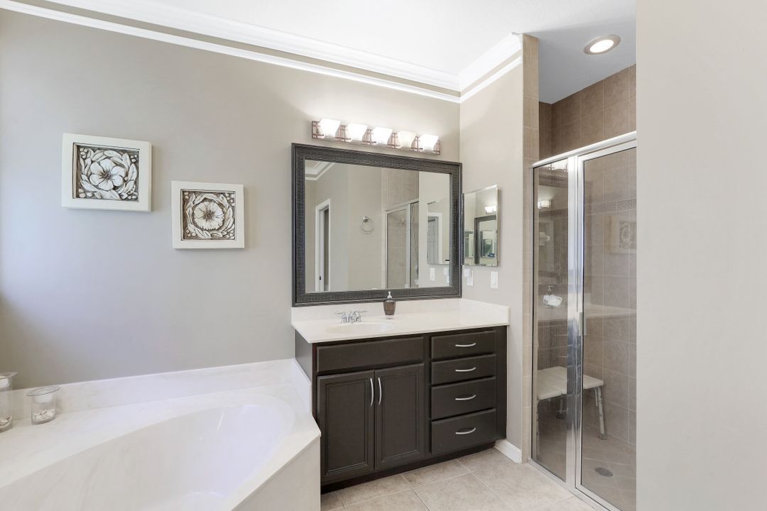 2108 Par Dr, Naples, FL 34120