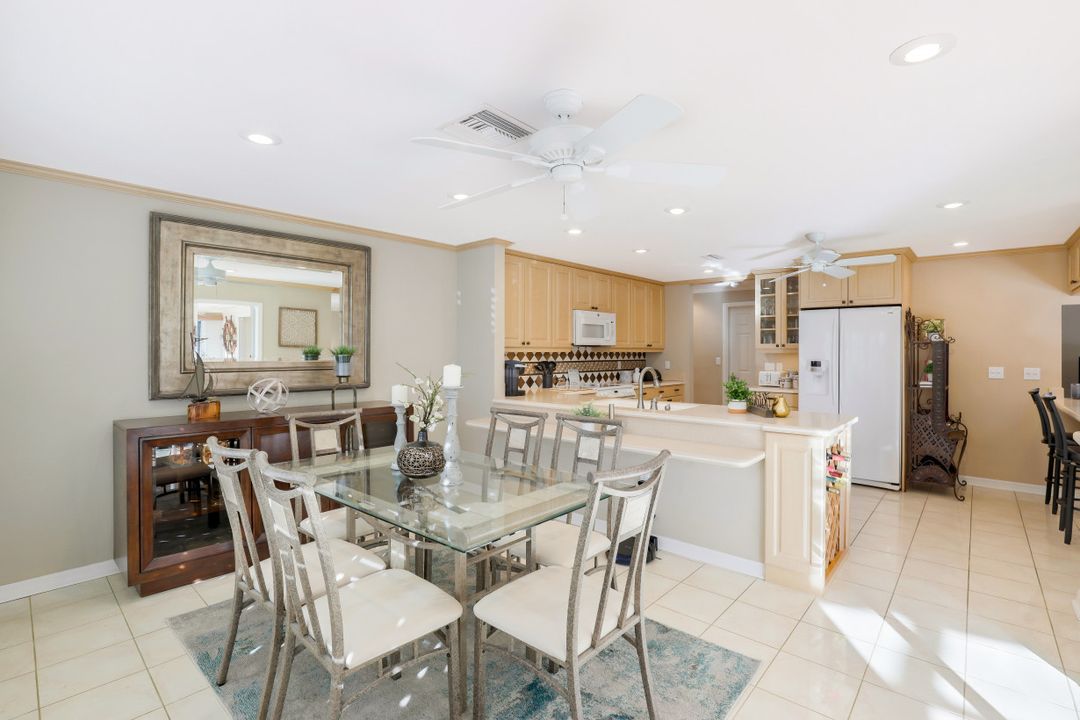 5230 Nautilus Dr, Cape Coral, FL 33904