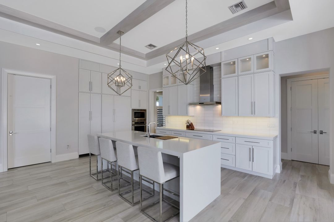 1061 Dana Ct, Marco Island, FL 34145