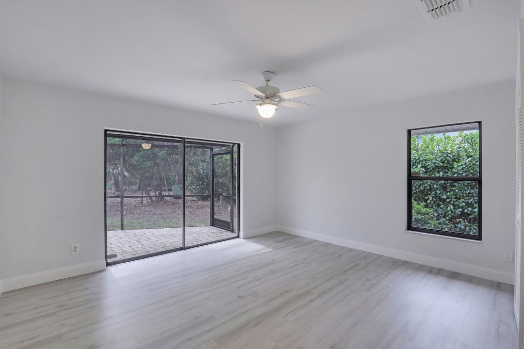 2225 Royal Ln, Naples, FL 34112