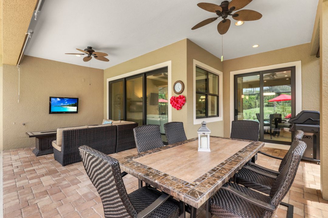 9097 Isla Bella Cir, Bonita Springs, FL 34135