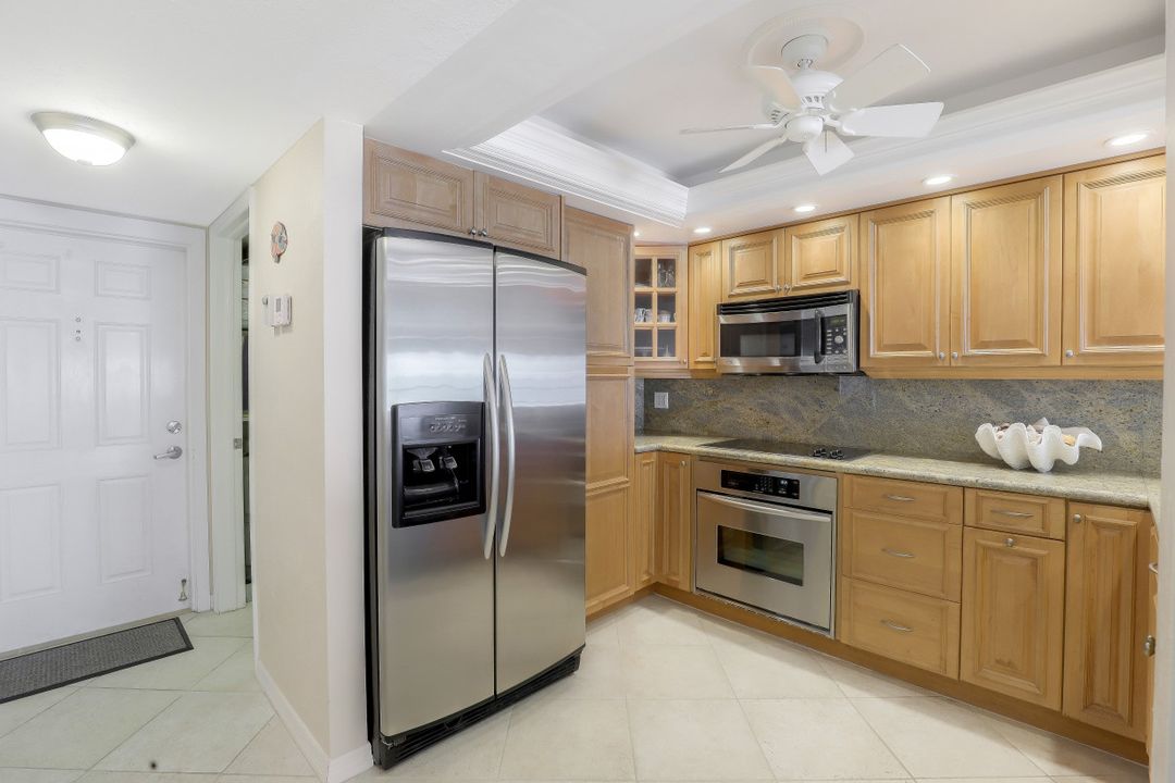 26000 Hickory Blvd #606, Bonita Springs, FL 34134