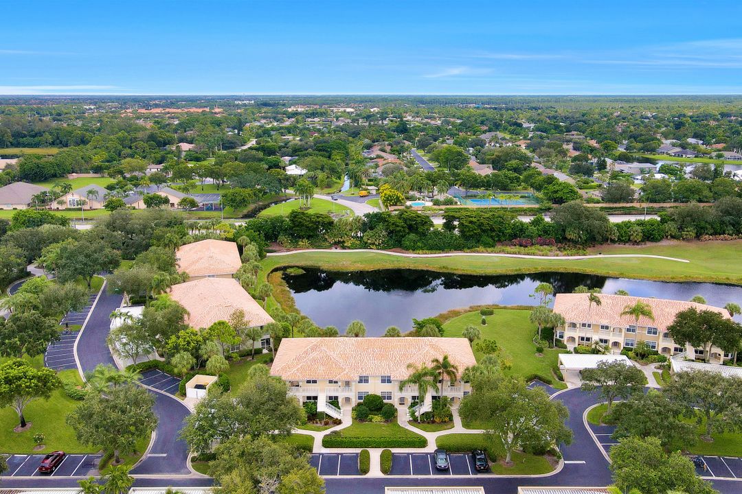 2310 Carrington Ct #202, Naples, FL 34109