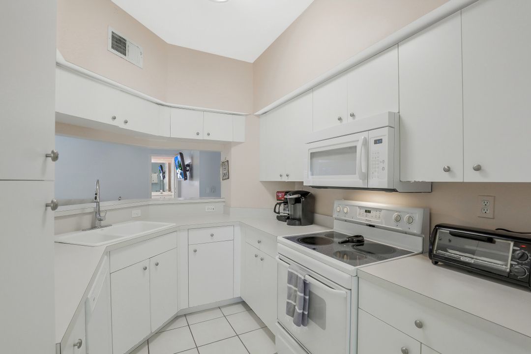 971 Java Ct, Marco Island, FL 34145