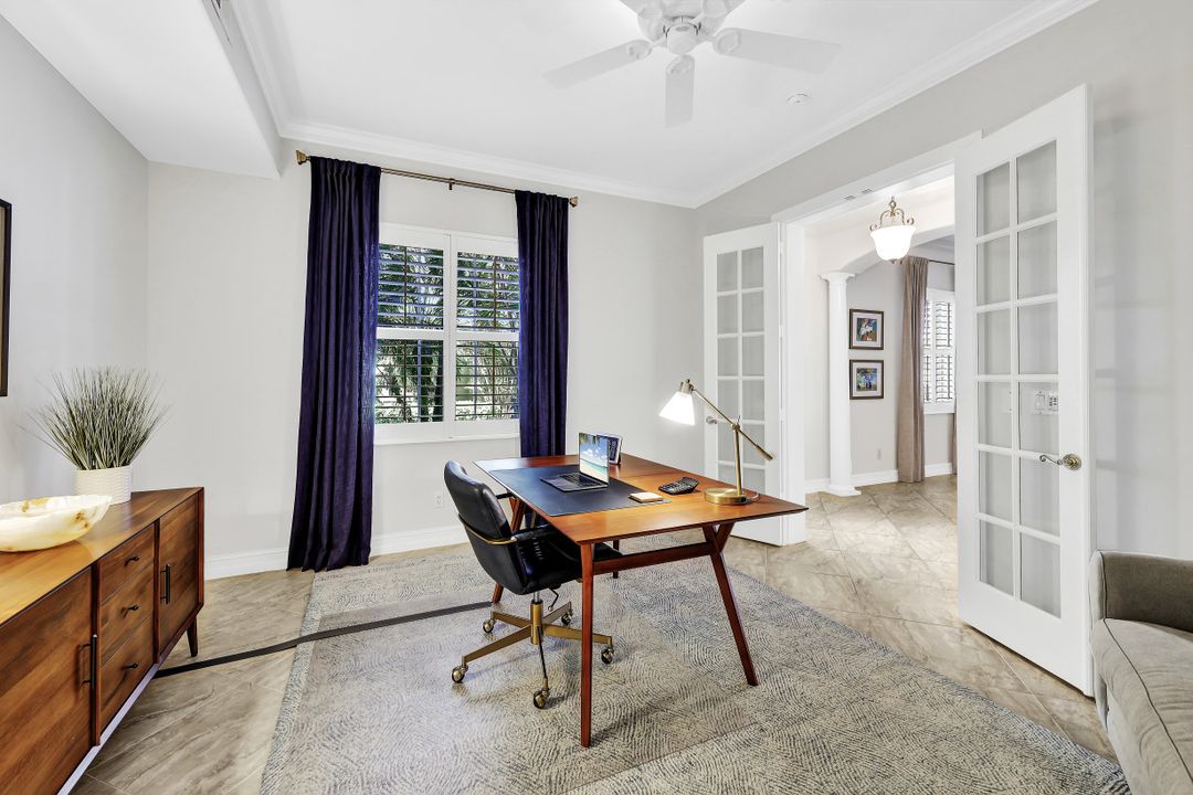 2850 Tiburon Blvd E #101, Naples, FL 34109