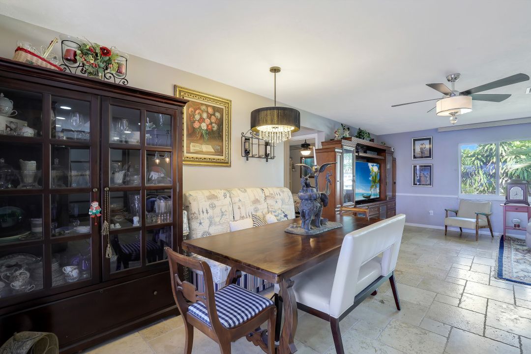 3817 SW 2nd Ave, Cape Coral, FL 33914