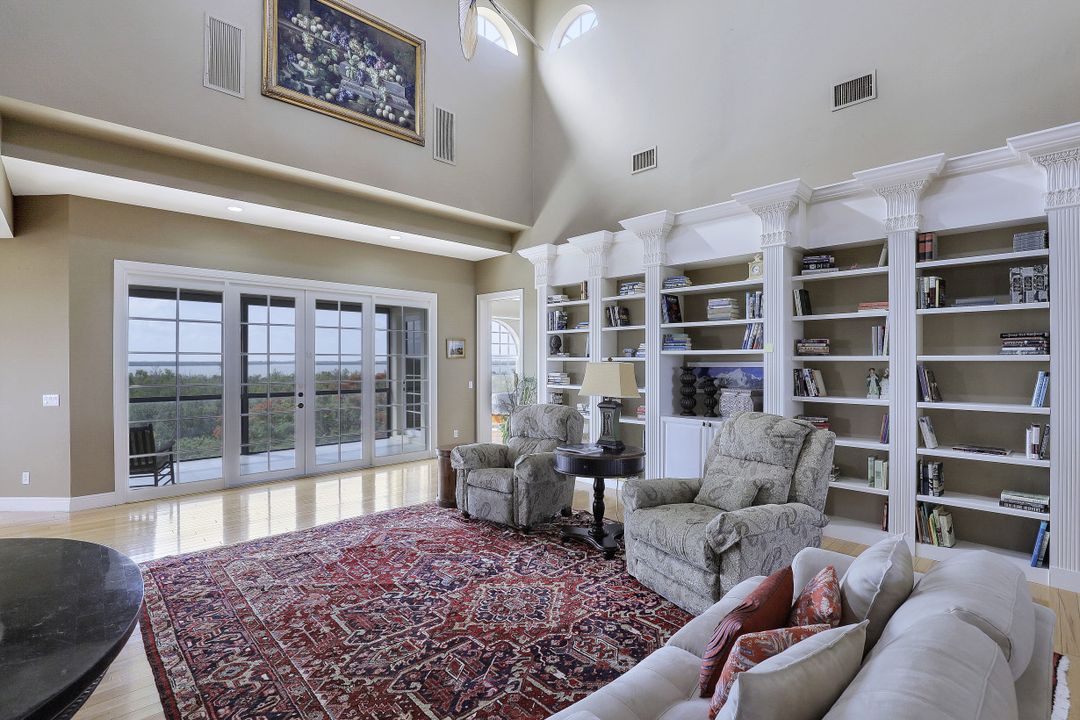 1827 Dogwood Dr, Marco Island, FL 34145