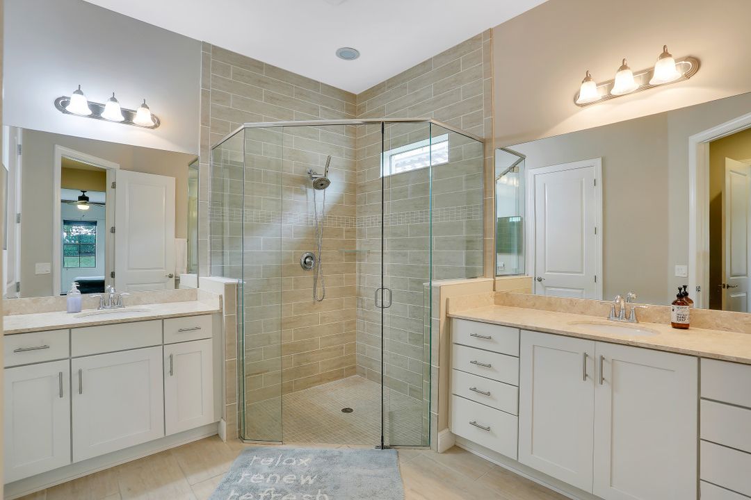 12713 Astor Pl, Fort Myers, FL 33913