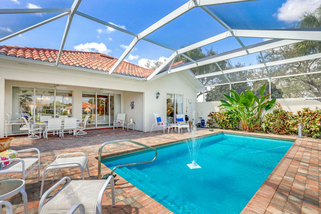 4000 Isla Ciudad Ct, Naples, FL 34109