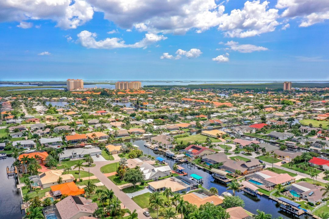 5328 SW 10th Ave, Cape Coral, FL 33914