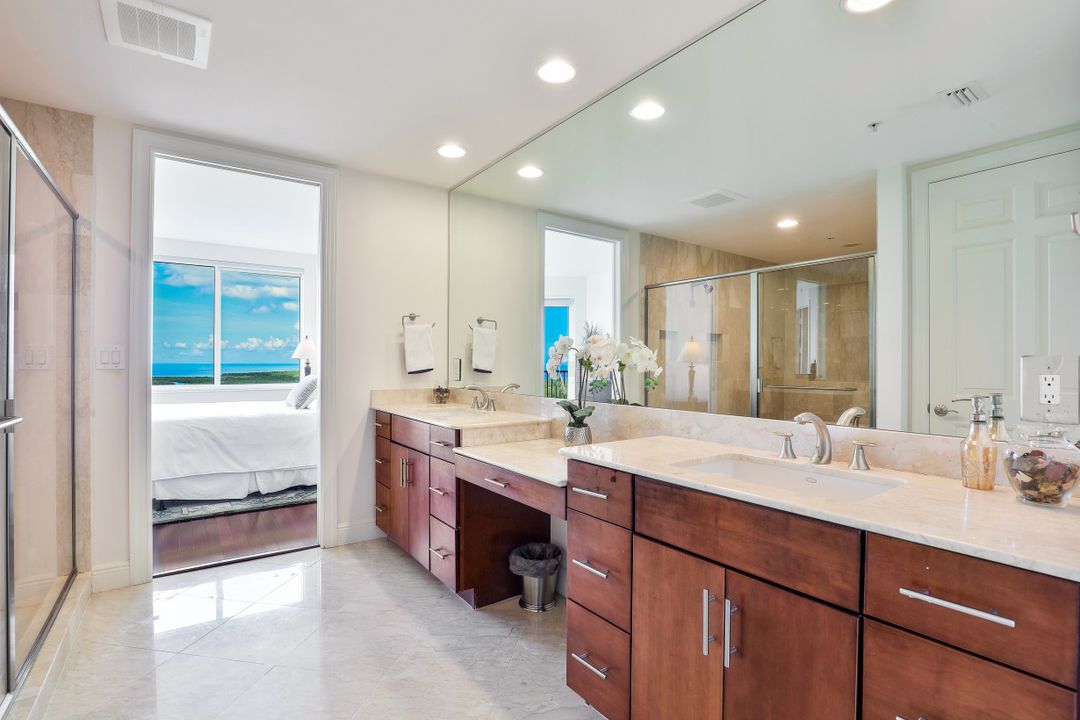 275 Indies Way #1605, Naples, FL 34110