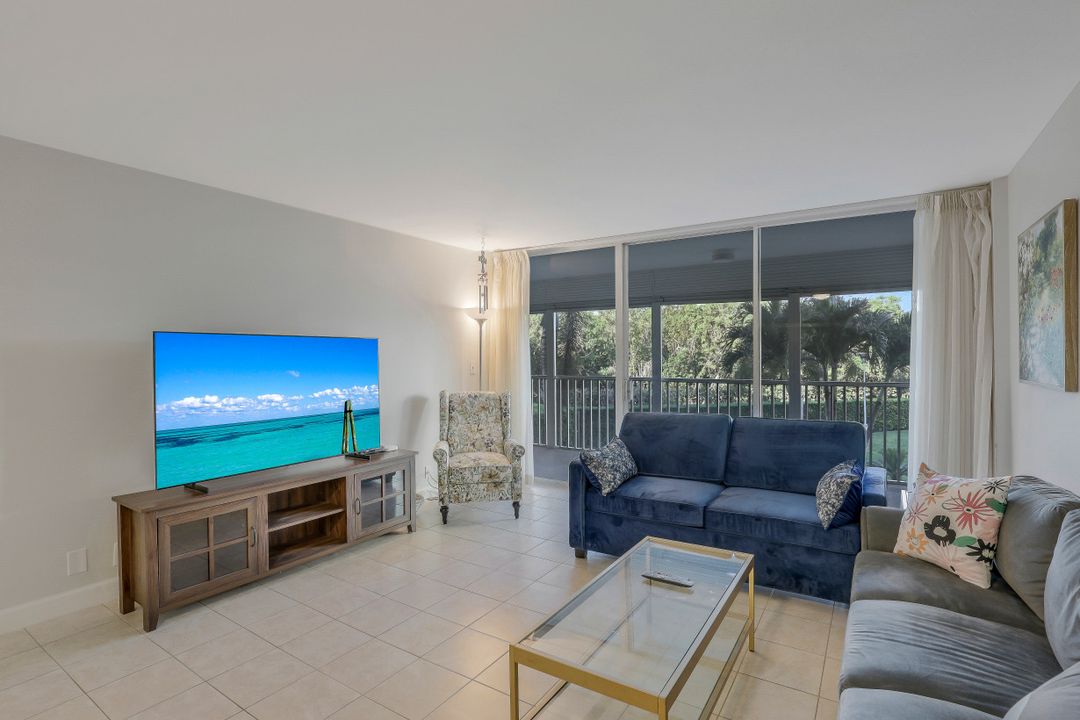 3 Bluebill Ave #206, Naples, FL 34108