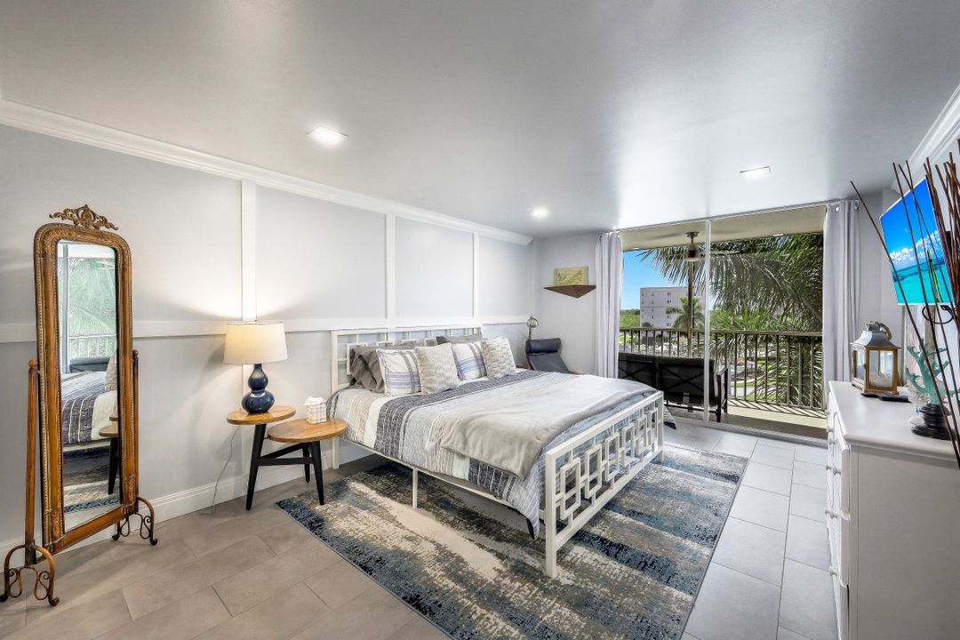 3 Bluebill Ave #512, Naples, FL 34108