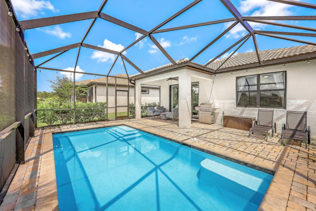 12010 Westmoreland Way, Fort Myers, FL 33913