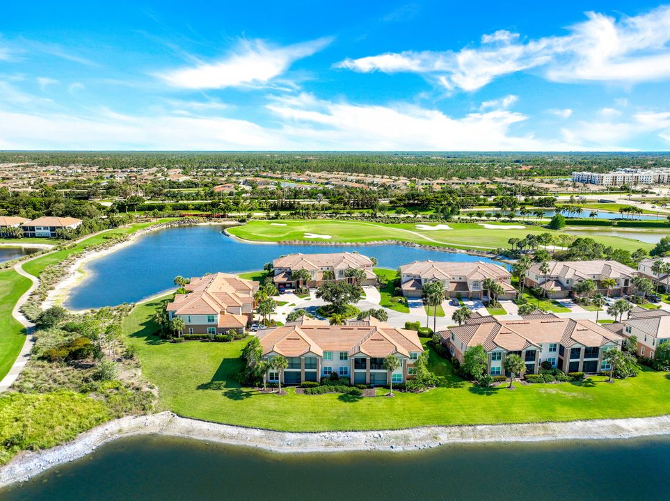 9220 Quartz Ln #201, Naples, FL 34120