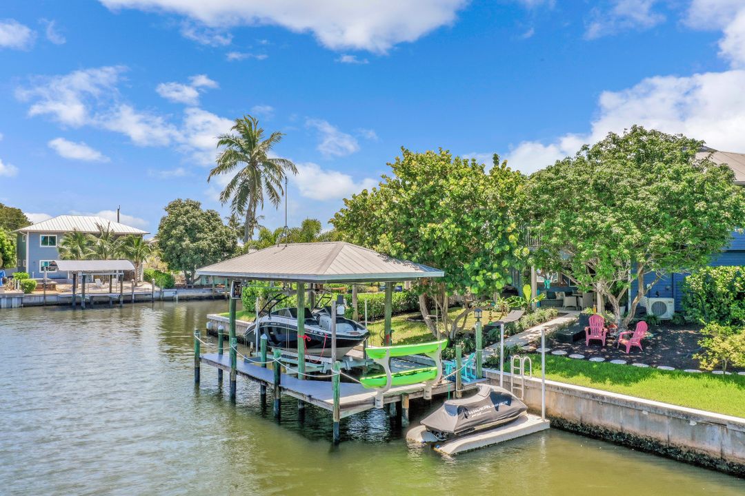 3544 Ruby Ave, Saint James City, FL 33956