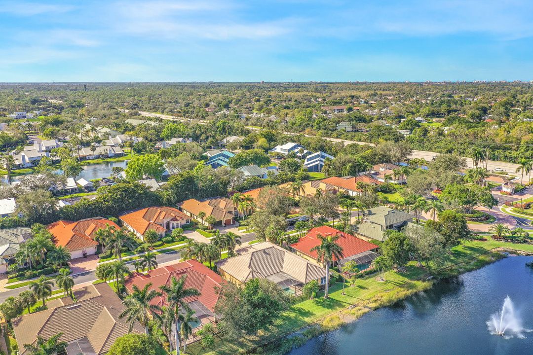 4899 Rustic Oaks Cir, Naples, FL 34105