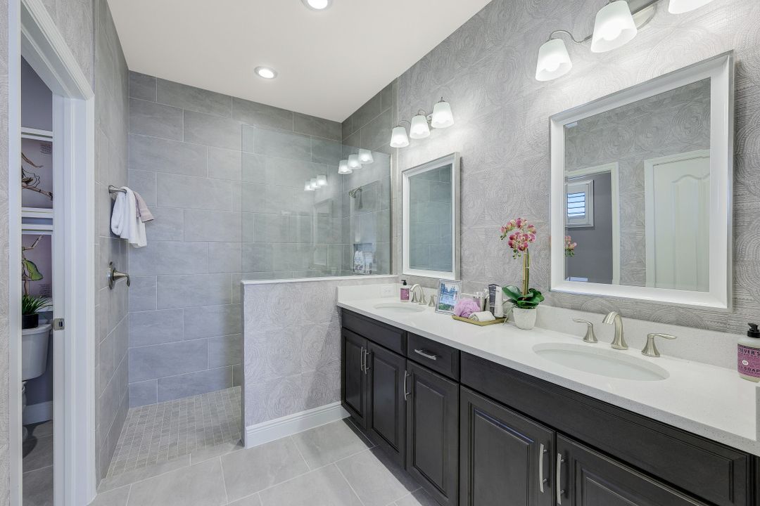 4056 SkySail Drive, Naples, FL 34120