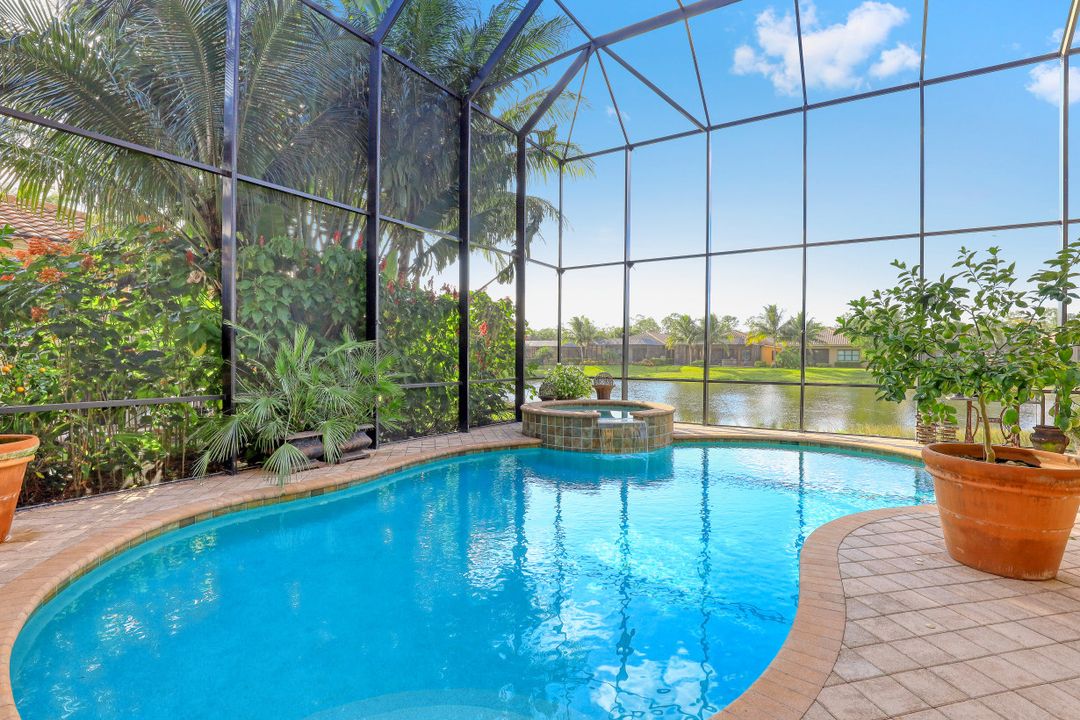 3416 Atlantic Cir, Naples, FL 34119