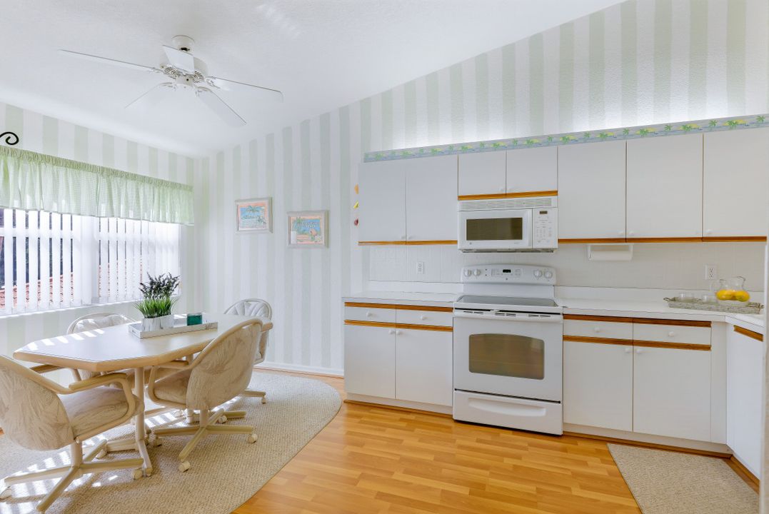 368 Woodshire Ln #B10, Naples, FL 34105