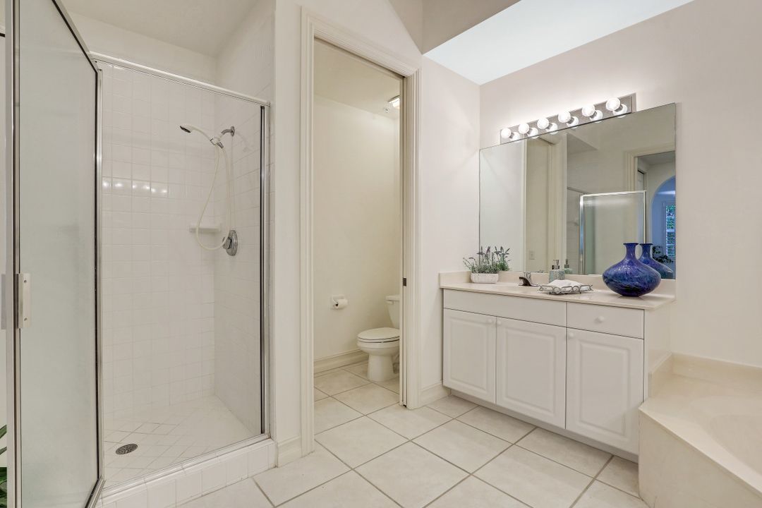 700 Bentwater Cir #103, Naples, FL 34108