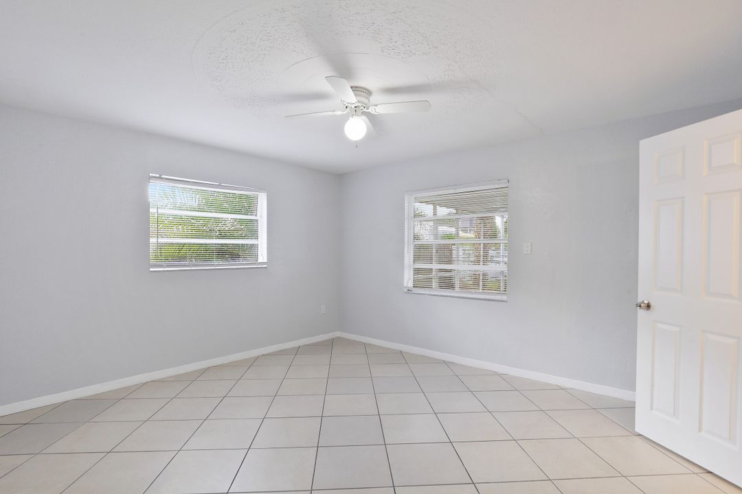 1637 Winkler Ave, Fort Myers, FL 33901
