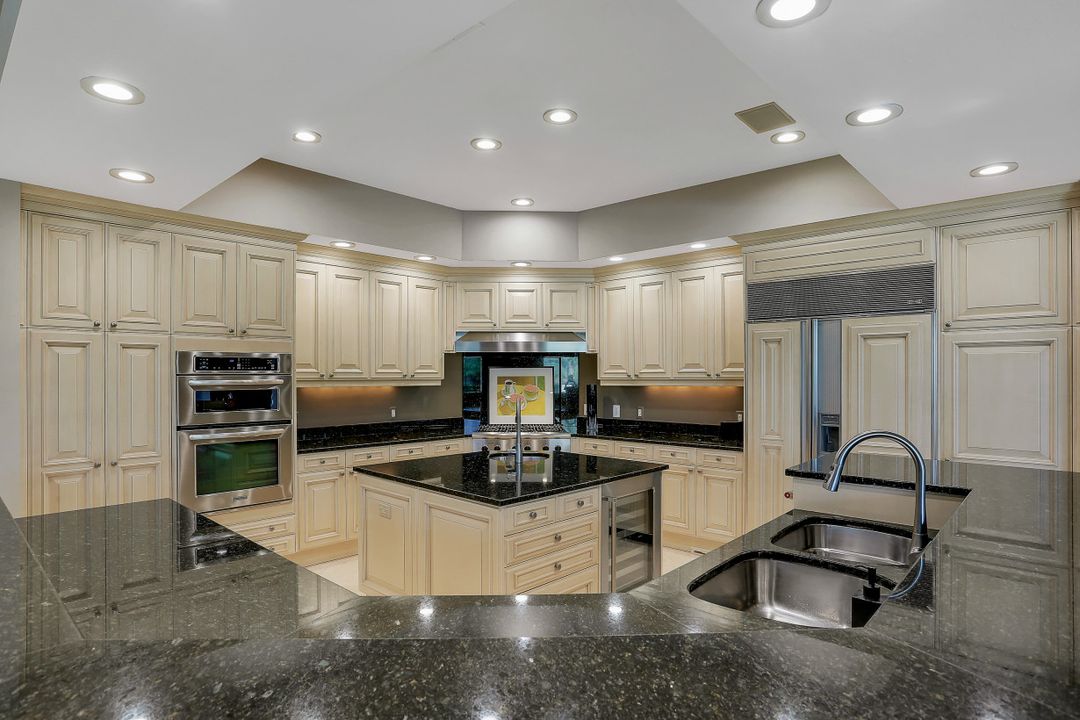 26049 Fawnwood Ct, Bonita Springs, FL 34134