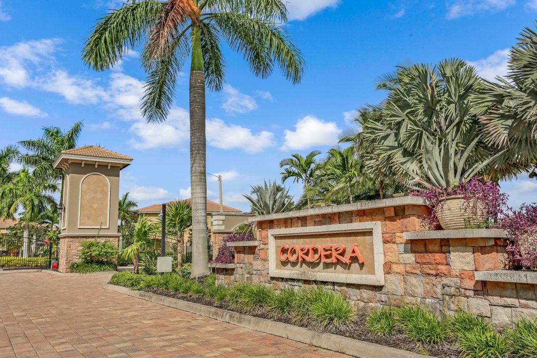 10838 Alvara Point Dr, Bonita Springs, FL 34135