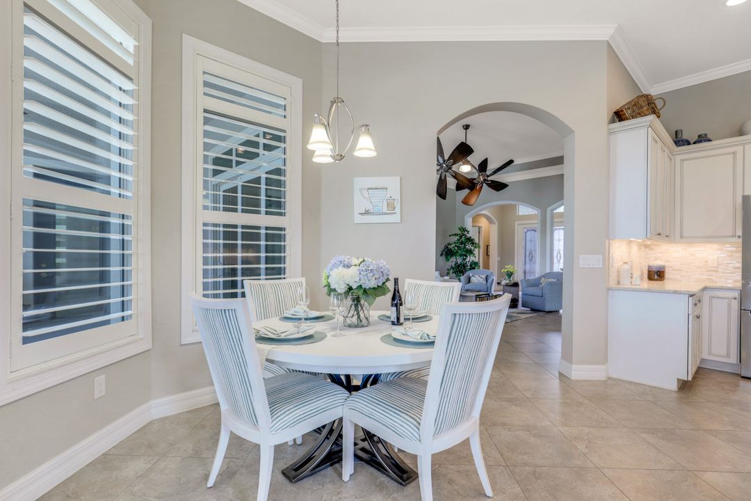 13853 Woodhaven Cir, Fort Myers, FL 33905