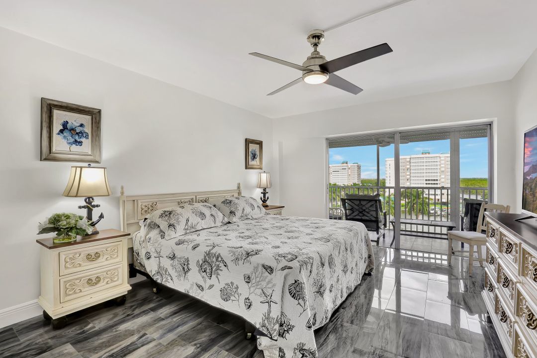 1 Bluebill Ave #703, Naples, FL 34108